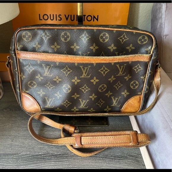 Louis Vuitton, Bags, Louis Vuitton Trocadero 3 Authentic Crossbody Bag